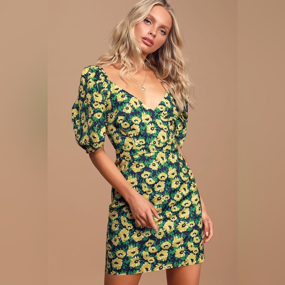 NWT Lulu’s Floral Inclusive Navy Blue Floral Print Puff Sleeve Mini Dress - Picture 1 of 12